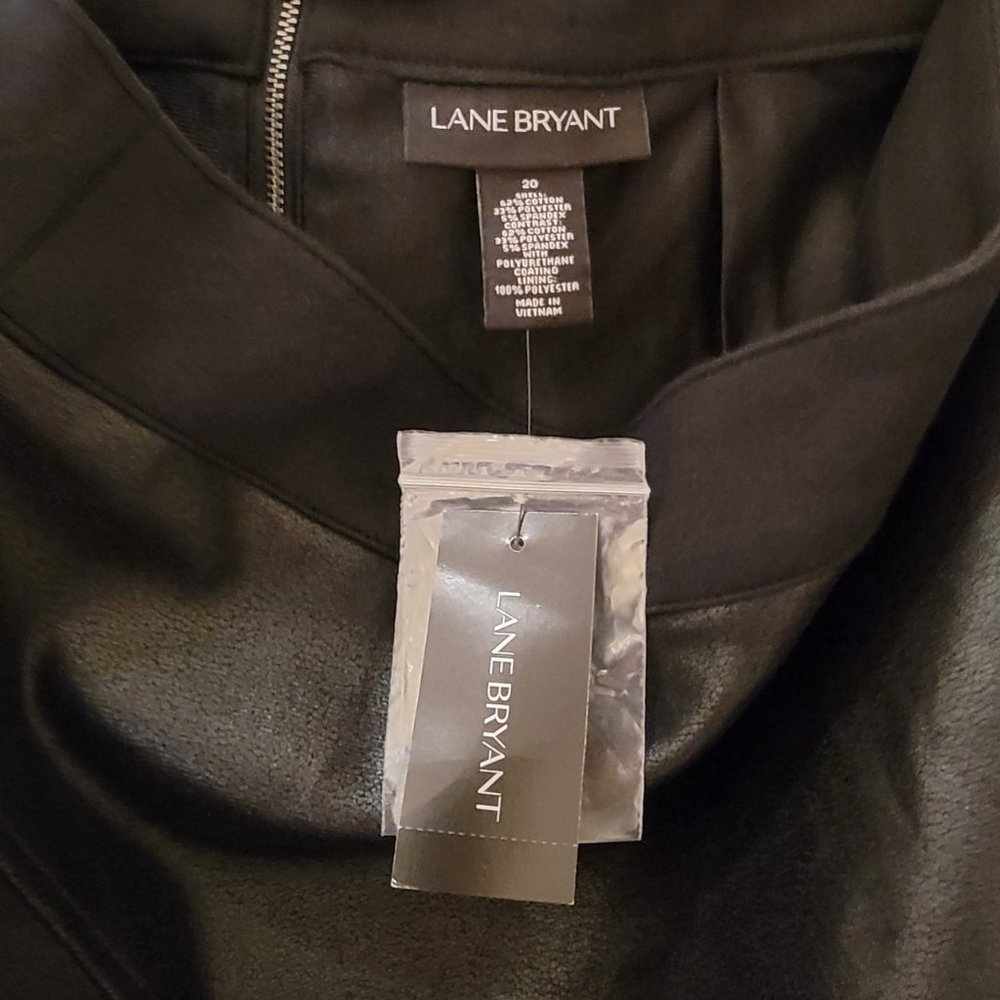 NWT Lane Bryant Faux Leather Panel Skirt Size 20 Black Soft Stretch Vegan $59.95 - Picture 4 of 4